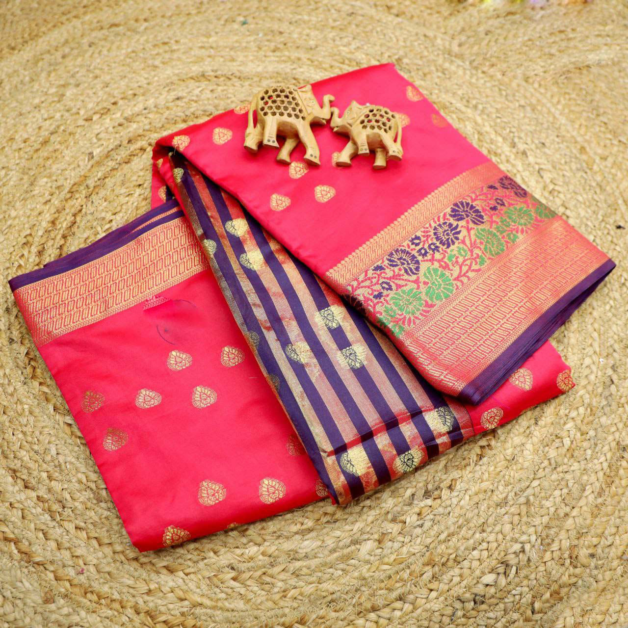 Korvai Silk Weaving Work Saree In Rani Color