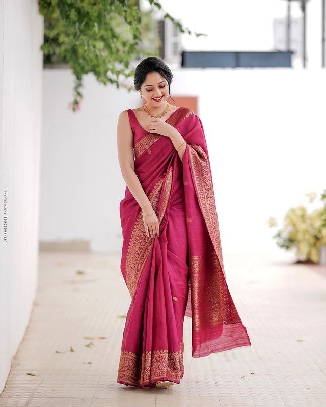 Opulent Banarsi Saree featuring intricate Kadwa weaving technique